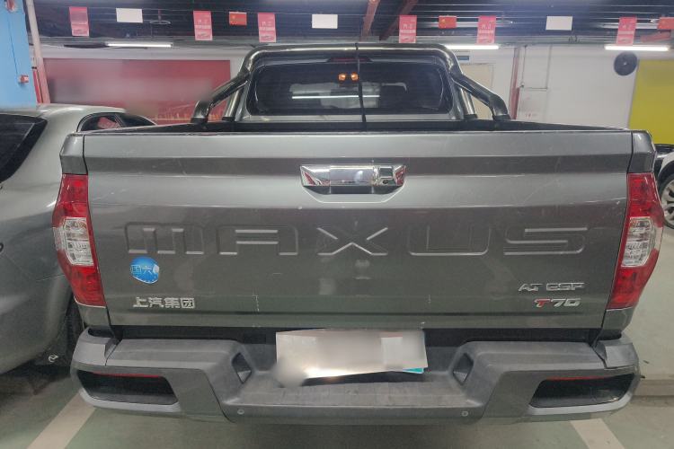 Used SAIC MAXUS T70 2021 2.0T Diesel Automatic Two-Wheel Drive Elite Version with Long Bed and High Ground Clearance