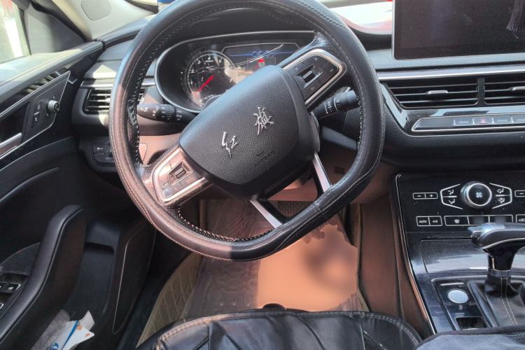 Used Hongqi H5 2018 30TD Smart Connect Dynamic Edition
