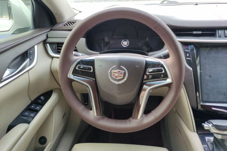 Used Cadillac XTS 2013 28T Comfort Model
