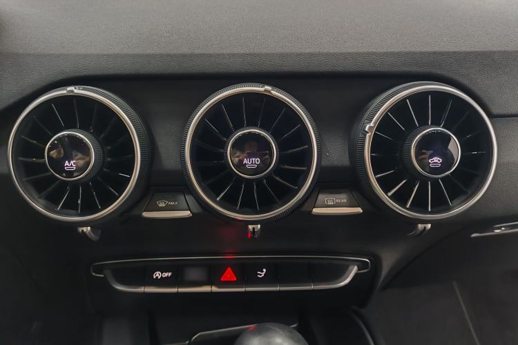 Used Audi TT 2015 TT Coupe 45 TFSI Interior 7