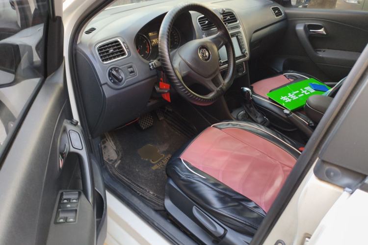 Used Volkswagen Polo 2014 1.6L Automatic Comfort Edition