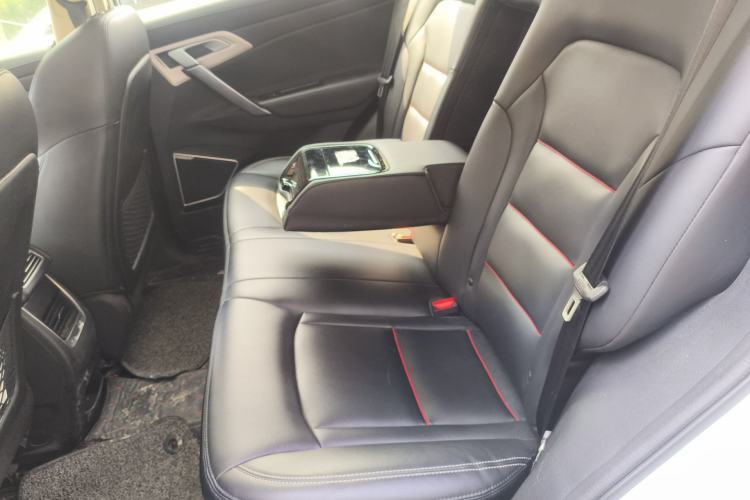 Used Geely Auto Emgrand X7 Sport 2020 1.8TD DCT Two-Wheel Drive Smart Connect 4G-Enabled Version Left Rear Seat