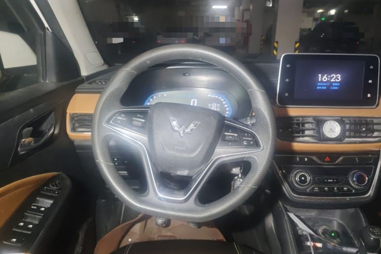 Used Wuling Hongguang S3 2018 1.5L Manual Luxury Model China V Standard Steering Wheel