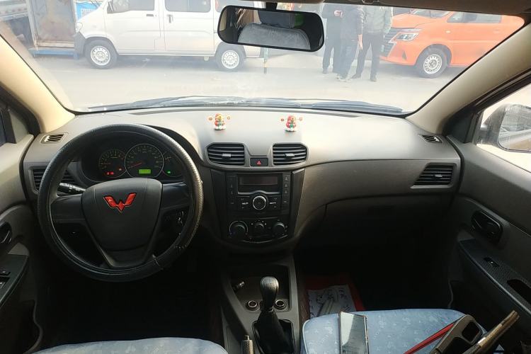 Used Wuling Hongguang 2020 1.2L S Base Model China VI LSI Center Console