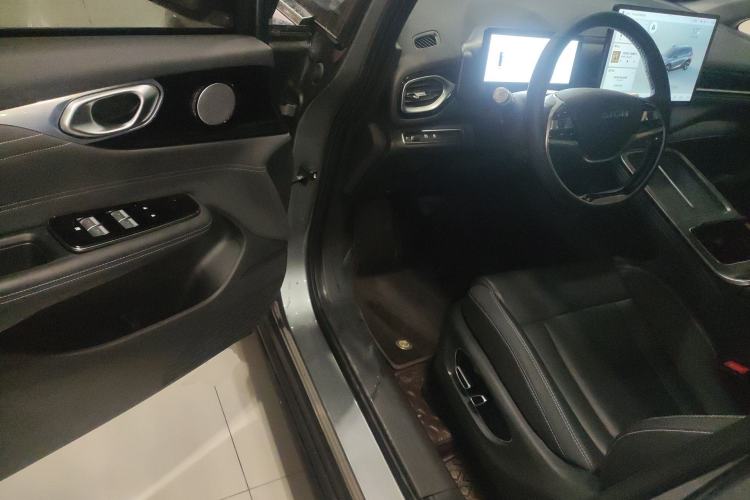 Used AION V 2024 Plus 70 Star Edition Lithium Iron Phosphate Driver Seat