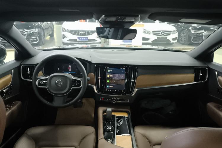 Used Volvo S90 2024 B5 Zhiyi Luxury Edition Center Console
