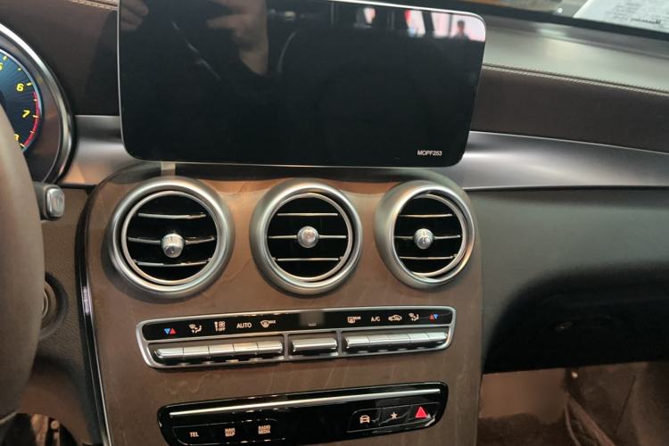 Used Mercedes-Benz GLC 2021 GLC 260 L 4MATIC Luxury Model
