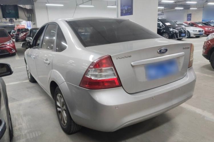 Used Ford Focus 2013 Sedan Classic 1.8L Manual Base Model Rear Left 45 Deg