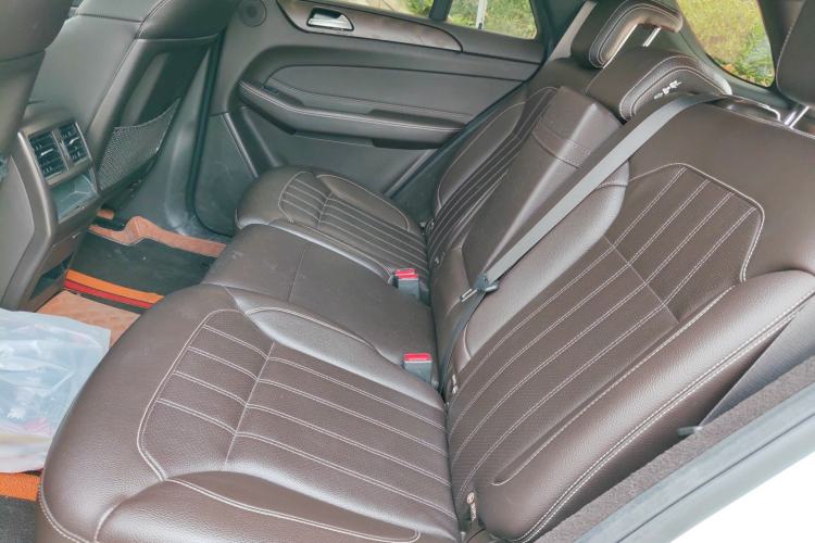 Used Mercedes-Benz GLE 2017 GLE 320 4MATIC Luxury Model Left Rear Seat