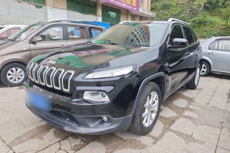Used Jeep Cherokee 2016 2.0L Superior Edition