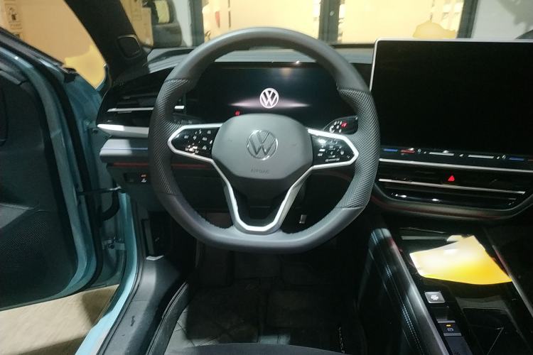 Used Volkswagen Passat 2025 Pro 380TSI Starry Dragon Luxury Edition
