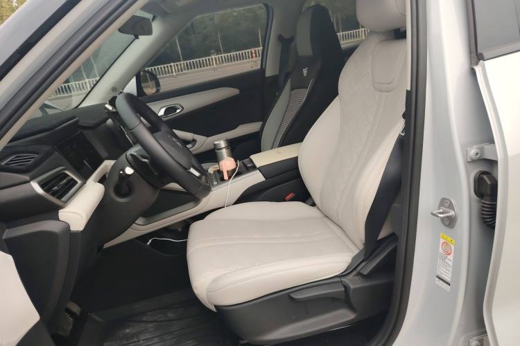 Used BYD Yuan UP 2025 Intelligent Driving Version 401 KM Dynamic Edition
