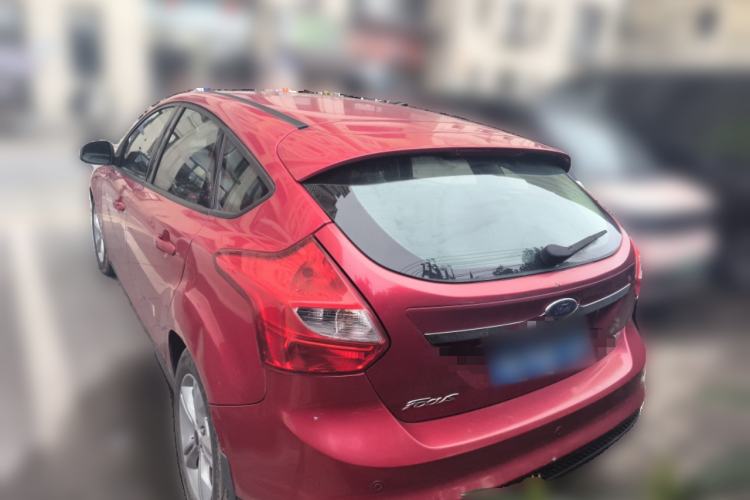 Used Ford Focus 2012 Hatchback 1.6L Manual Fashion Edition
