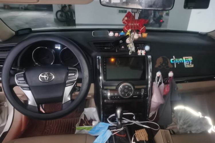 Used Toyota Reiz 2012 2.5V Fengdu Elite Stylish Edition Center Console