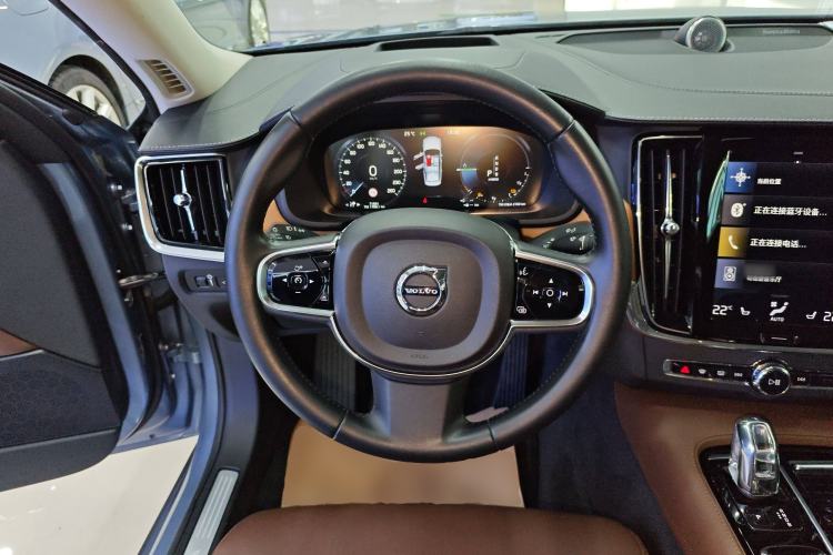 Used Volvo S90 New Energy 2019 T8 E-Drive Hybrid Intelligent Luxury Version China V Standard Steering Wheel