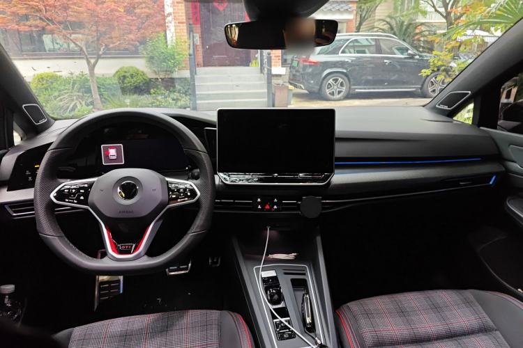 Used Volkswagen Golf GTI 2025 380TSI DSG GTI Center Console