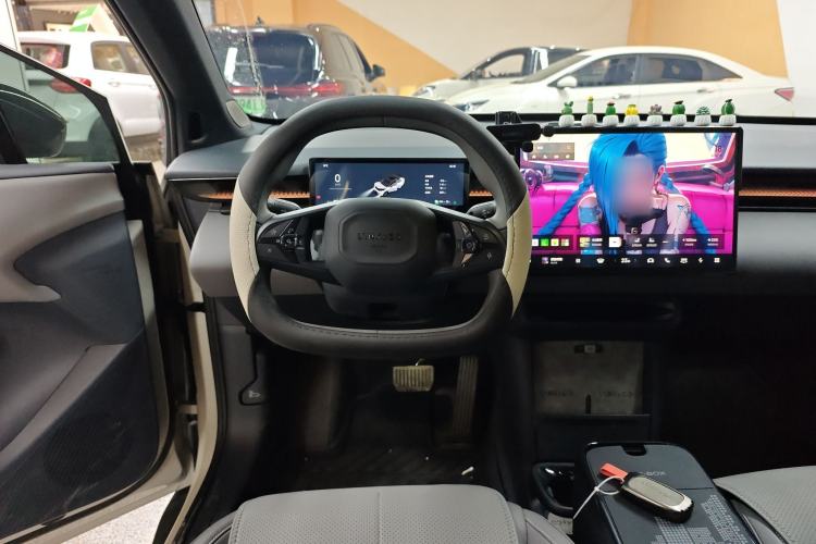 Used Lynk & Co Z20 2026 Model 430km Rear-Wheel Drive Pro
