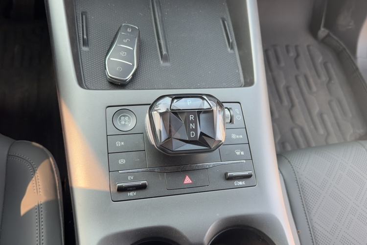 Used BYD Qin PLUS 2025 DM-i Smart Drive 55KM Leading Model
