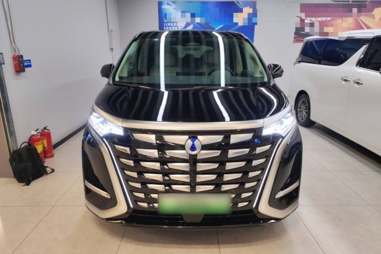 Used Denza D9 2024 DM-i 980 Four-Wheel Drive Flagship Model