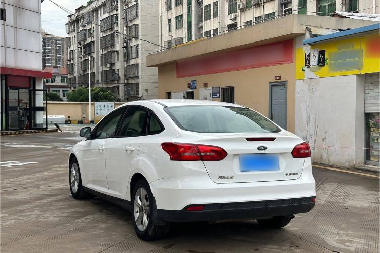 Used Ford Focus 2018 Sedan Classic 1.6L Automatic Comfort Plus Smart Drive Version