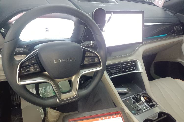 Used BYD Song PLUS New Energy 2023 Champion Edition DM-i 150KM Flagship PLUS
