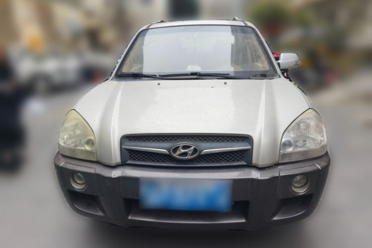 Used Hyundai Tucson 2009 2.0L Manual Two-Wheel Drive Fashion Edition