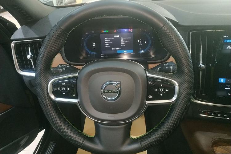 Used Volvo S90 2023 B5 Zhiyi Luxury Edition
