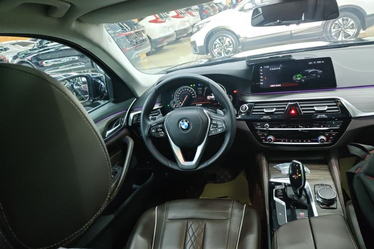 Used BMW 5 Series 2018 Facelifted 530Li xDrive Luxury Package