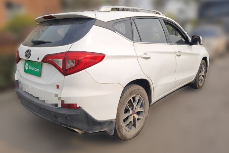 Used BYD Song 2016 GaiShi Edition 1.5TI Manual Elite Model