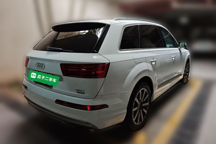 Used Audi Q7 
