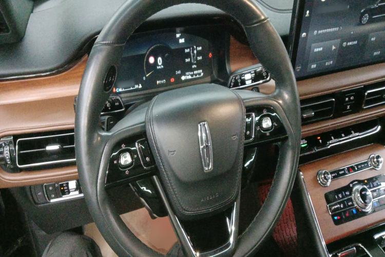 Used Lincoln Aviator 2021 3.0T V6 Four-Wheel Drive Zunya Edition Steering Wheel