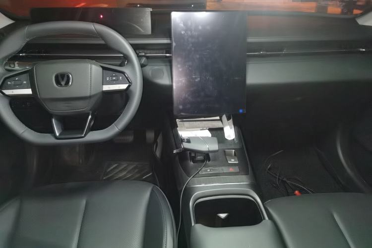 Used Changan Eado 2025 Blue Whale 1.5T 500Bar Prestige Model
