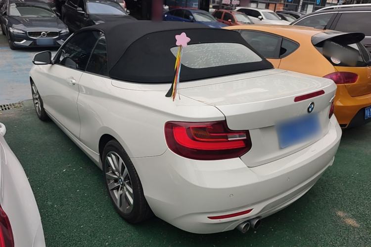 Used BMW 2 Series 2017 220i Convertible Coupe Leading Model
