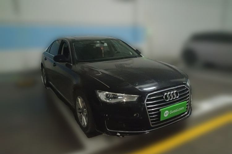 Used Audi A6L 2016 TFSI Technology Edition Front Right 45 Deg