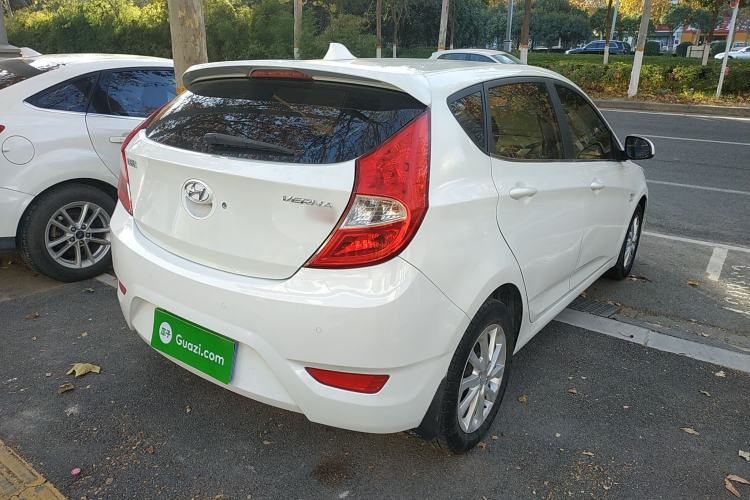 Used Hyundai Verna Ray 2016 1.4L Automatic Leading-Edge GLX Exterior 5