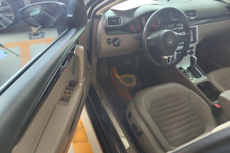 Used Volkswagen Magotan 2015 Facelift 1.8TSI Luxury Model Driver Seat