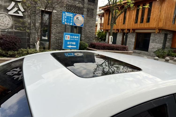 Used Buick GT 2017 15N Manual Elite Version Roof