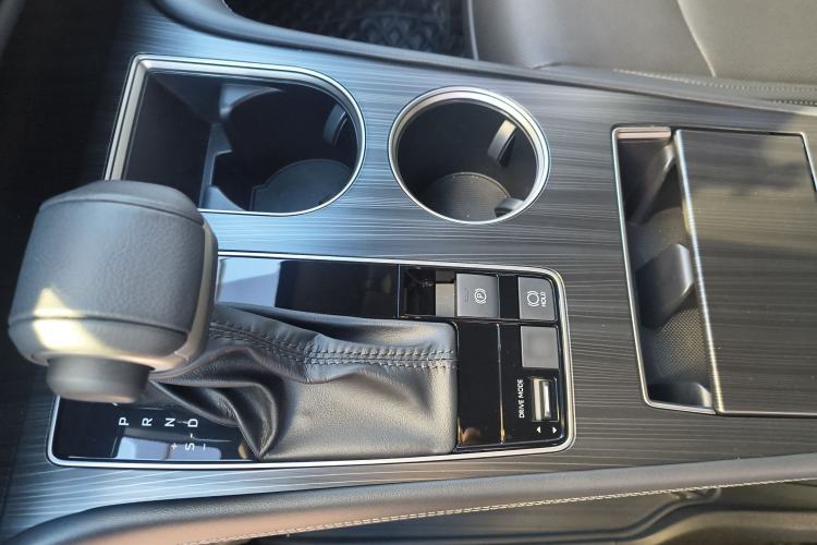 Used Toyota SIENNA 2024 2.5L Hybrid Four-Wheel Drive Prestige Edition Interior 4