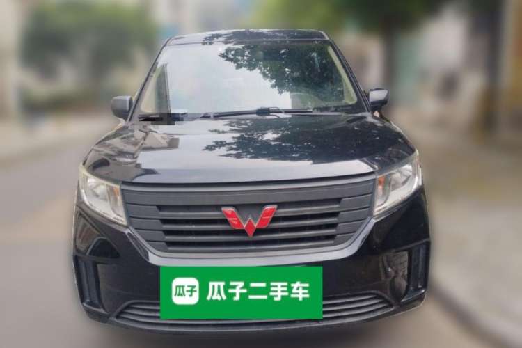 Used Wuling Hongguang PLUS 2019 1.5T Manual Standard Edition 5 Seats
