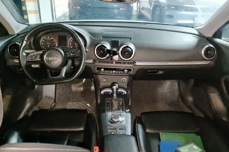 Used Audi A3 2017 Sportback 40 TFSI Sport Edition Center Console