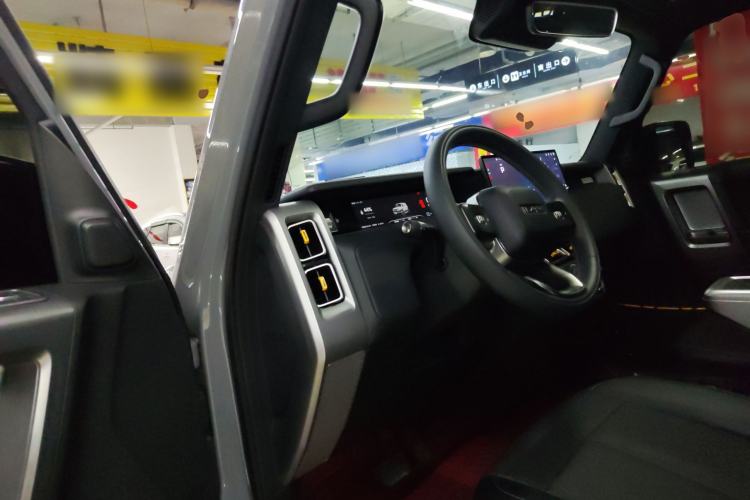 Used iCAR V23 2025 501 Four-Wheel Drive Intelligent Driving Version Driver Seat