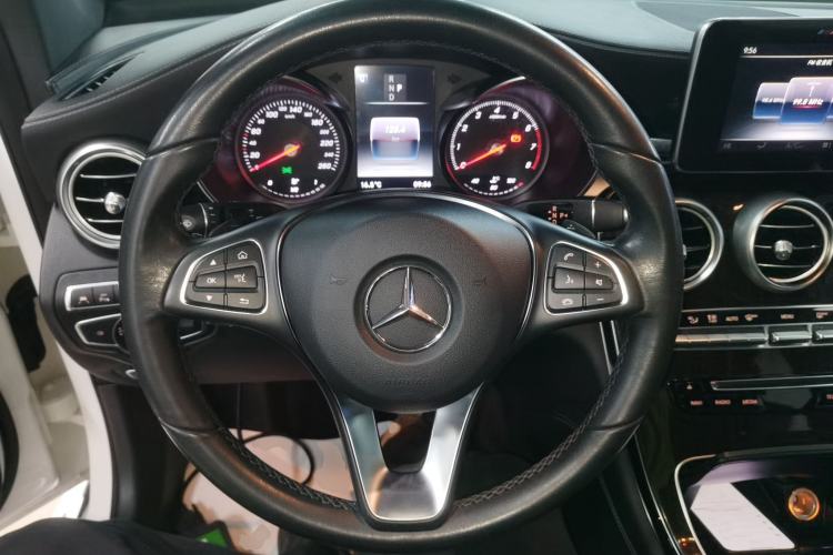 Used Mercedes-Benz GLC 2017 GLC 260 4MATIC Luxury Model