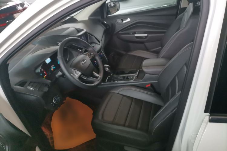 Used Ford Kuga 2019 EcoBoost 180 Two-Wheel-Drive Platinum Edition China VI Standard