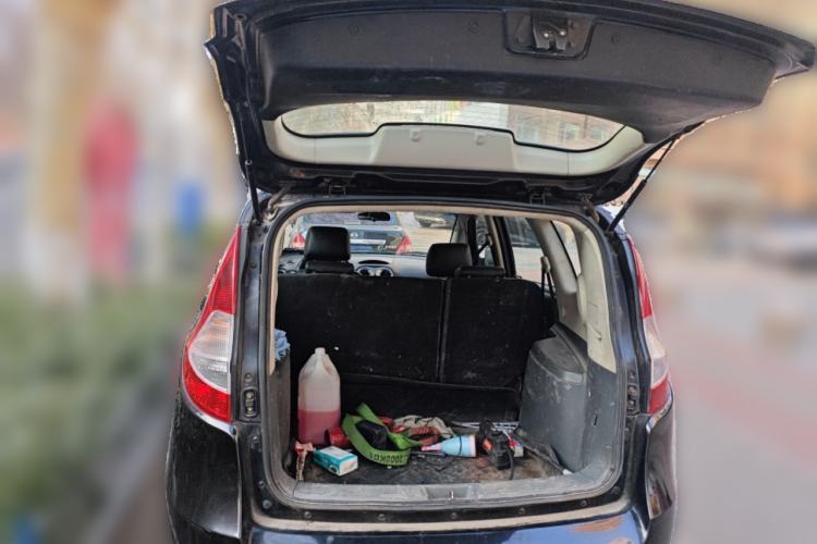 Used JAC Group Refine M2 2012 1.8L MT Business Luxury 5-Seater