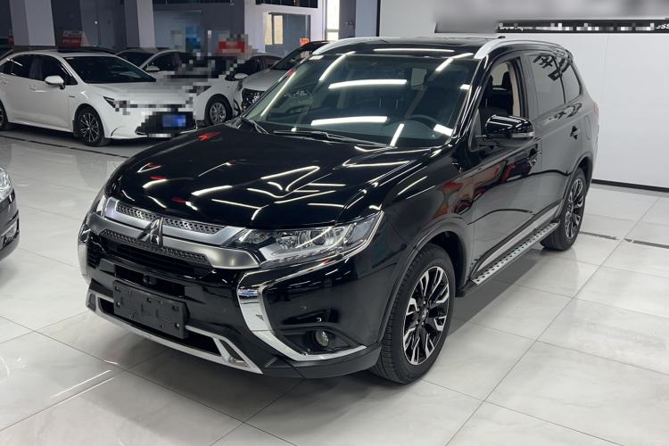 Used Mitsubishi Outlander 2019 2.0L Two-Wheel Drive Comfort Edition 5 Seats China V Standard