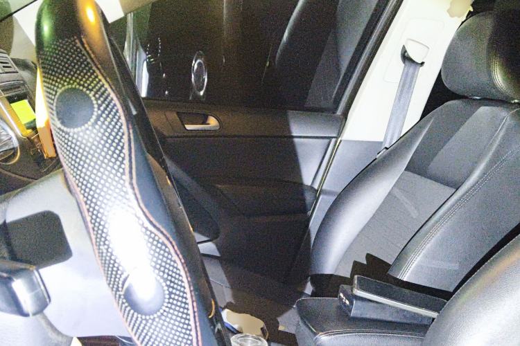 Used Volkswagen Tiguan 2015 1.8TSI Automatic Two-Wheel Drive Trend Edition Left Front Seat