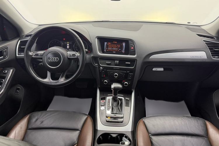 Used Audi Q5 2017 Plus 40 TFSI Technology Model Interior 1