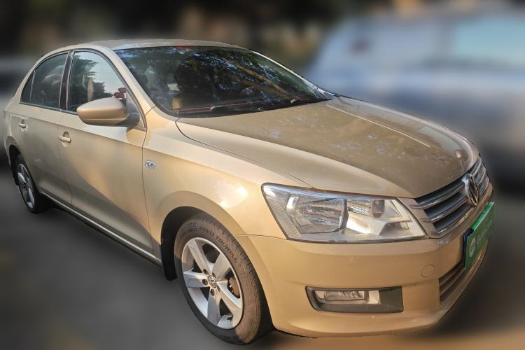 Used Volkswagen Santana 2013 1.6L Manual Comfort Edition Front Right 45 Deg