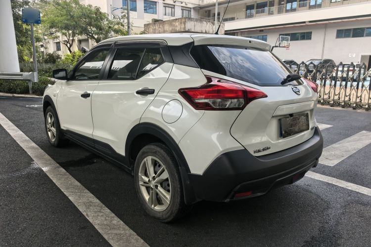 Used Nissan Kicks 2020 1.5L XE Manual Cool Edition