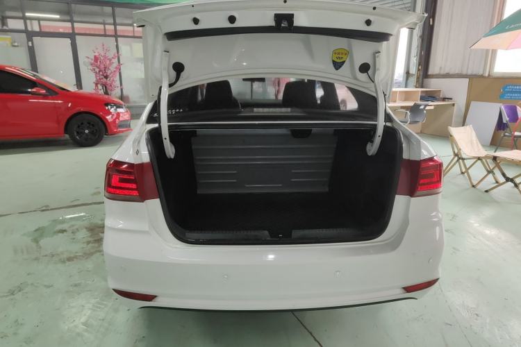 Used Volkswagen Santana 2019 1.5L Manual Fashion Edition China VI Standard